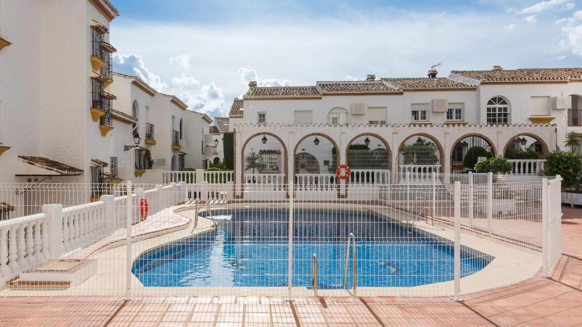 Tio Charles De June - Charming 2 Bedroom Apartment Benalmádena